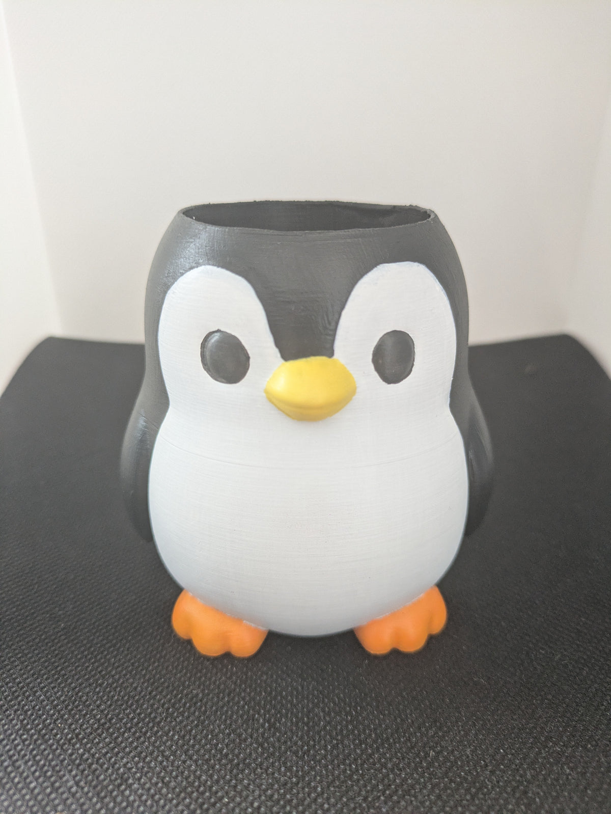 Pinguino Plant Friends Porta piante per succulente e mini piante – vista frontale senza pianta